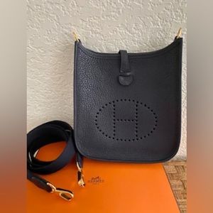 Hermès Taurillon Clemence Evelyne Tpm Navy Blue Leather Shoulder Bag